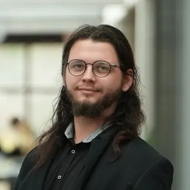Matej Ahačič - Hans