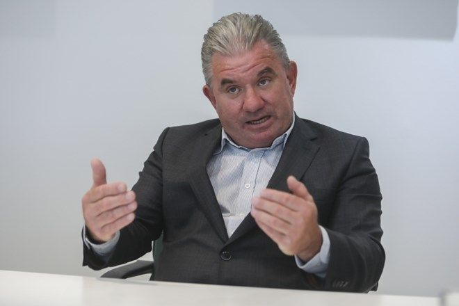 Razgradnja zadnjih ostankov integritete javnih institucij